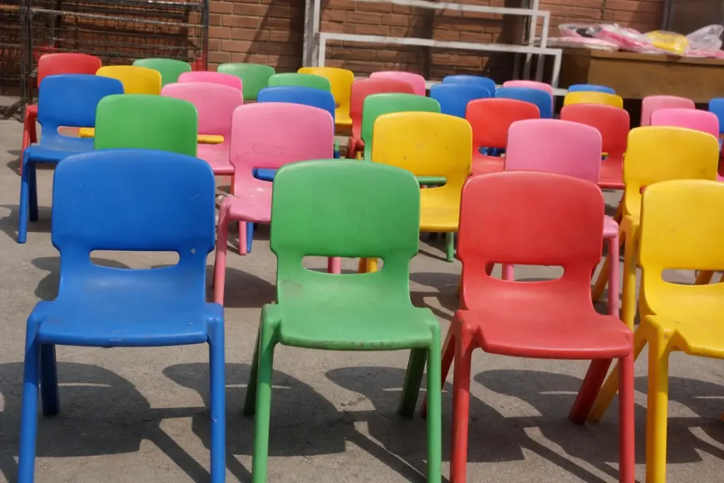 second-hand-kindergarten-chair-value-comparison-0-1788277866921